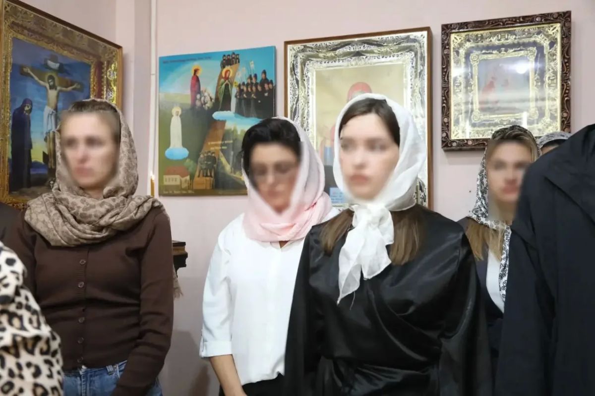 В молельной комнате УФСИН России по ЛНР состоялся молебен в честь празднования Покрова Пресвятой Богородицы В молельной комнате УФСИН России по ЛНР состоялся молебен в честь празднования Покрова Пресвятой Богородицы