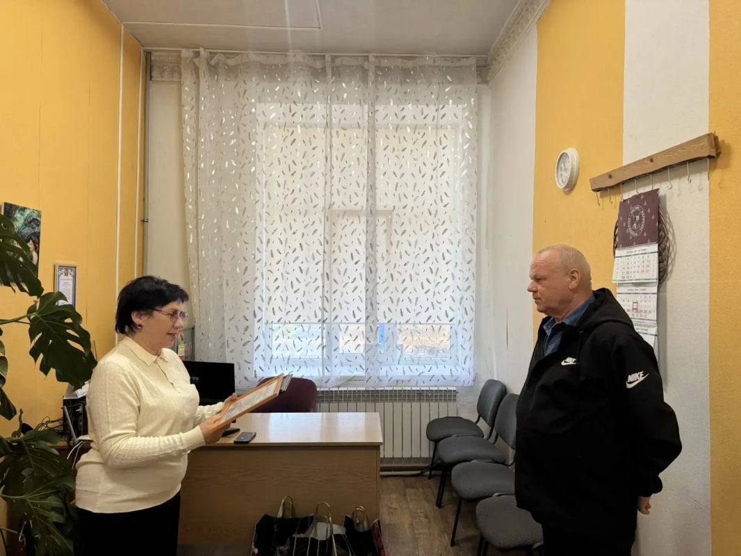 Память героя и преемственность поколений: встреча с отцом защитника Отечества Память героя и преемственность поколений: встреча с отцом защитника Отечества