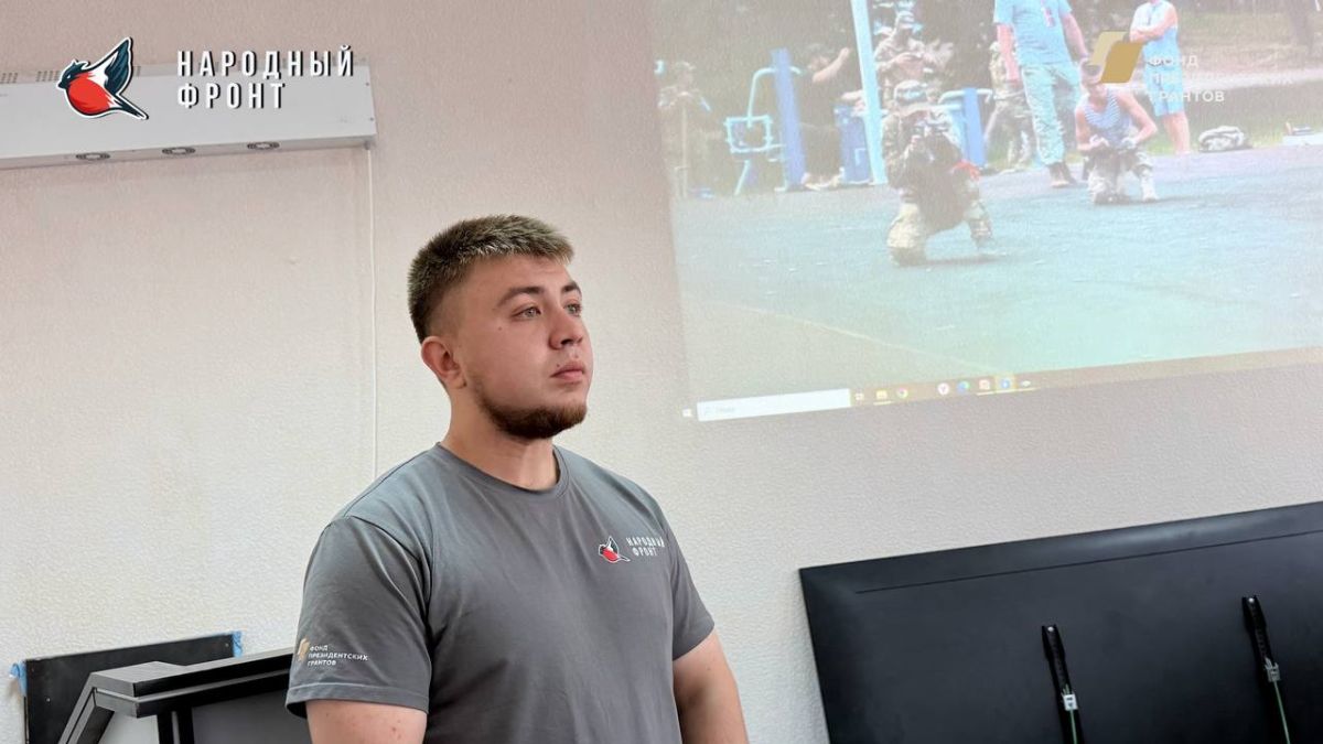 Молодежка Народного фронта провела яркую ознакомительную агитацию студентам в ФГБОУ ВО ЛНР «ЛГАУ им. К.Е. Ворошилова»! Молодежка Народного фронта провела яркую ознакомительную агитацию студентам в ФГБОУ ВО ЛНР «ЛГАУ им. К.Е. Ворошилова»!