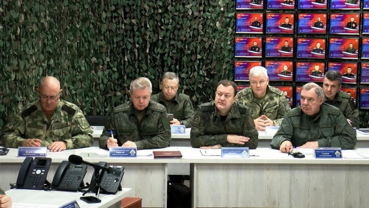 Председатель Следственного комитета России провел совещание в Донецке Председатель Следственного комитета России провел совещание в Донецке