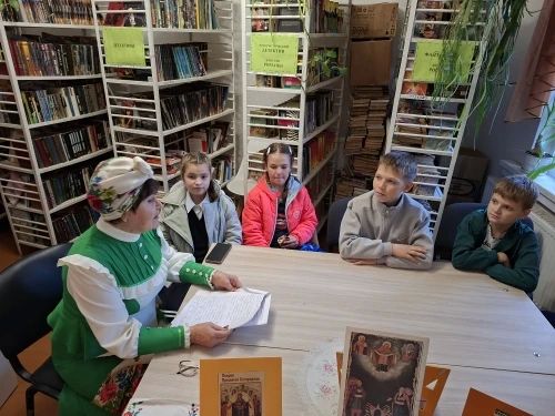 В библиотеке пгт Городище прошёл духовный час «Луганский край — казачий» В библиотеке пгт Городище прошёл духовный час «Луганский край — казачий»
