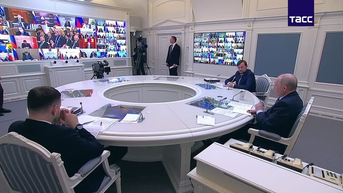 Главное из заявлений Владимира Путина на пленарном заседании форума-съезда “Деловой России”: