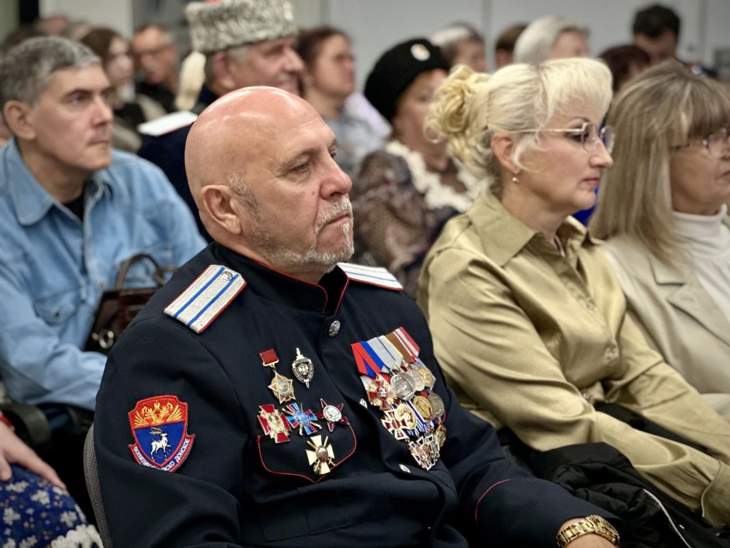 В Луганске при содействии Штаба общественной поддержки Единой России прошел концерт «Музыкальная сокровищница Луганщины» В Луганске при содействии Штаба общественной поддержки Единой России прошел концерт «Музыкальная сокровищница Луганщины»