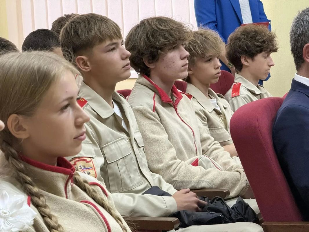 В Меловском муниципальном округе состоялся день призывника В Меловском муниципальном округе состоялся день призывника