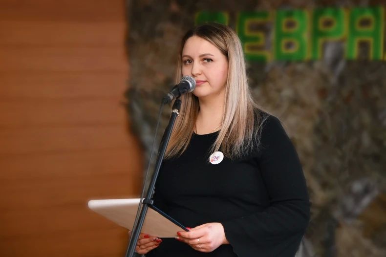 Знакомимся ближе: Делопроизводитель ЧДКиЛ Анна Хомышак Знакомимся ближе: Делопроизводитель ЧДКиЛ Анна Хомышак