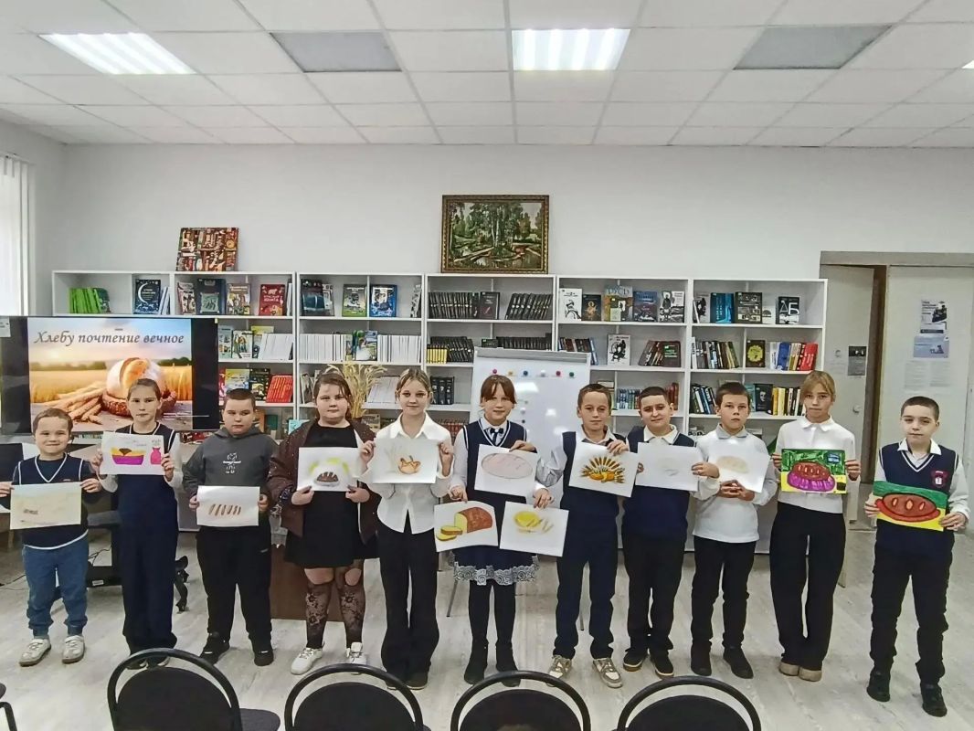 «Хлебу почтение вечное»: в Кировской детской библиотеке отметили Всемирный день хлеба