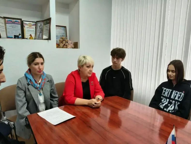 В СОВЕТЕ МУНИЦИПАЛЬНОГО ОКРУГА СОСТОЯЛСЯ ПРОФОРИЕНТАЦИОННЫЙ ТУР ДЛЯ ВЫПУСКНИКОВ ТЕХНИКУМА В СОВЕТЕ МУНИЦИПАЛЬНОГО ОКРУГА СОСТОЯЛСЯ ПРОФОРИЕНТАЦИОННЫЙ ТУР ДЛЯ ВЫПУСКНИКОВ ТЕХНИКУМА