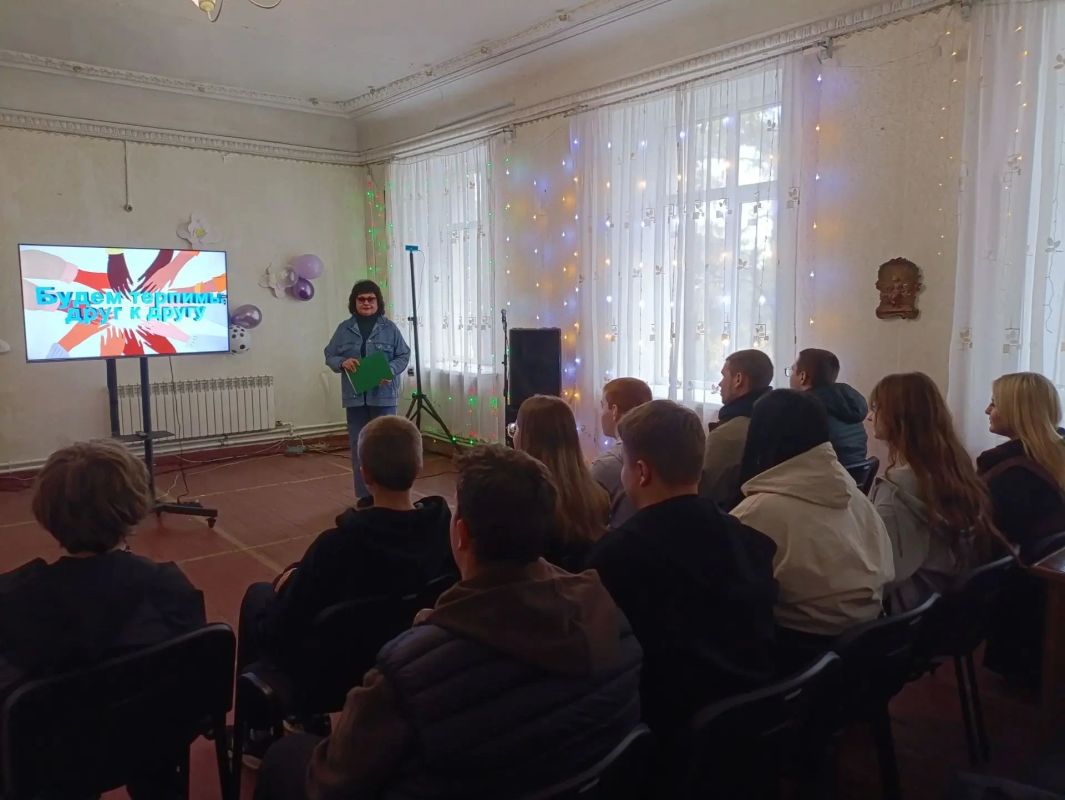 К Международному дню белой трости, призванному напомнить обществу о существовании рядом людей с ограниченными физическими возможностями, в филиале № 5 — ДК «Энергетик» МБУ «Краснолучский ЦК» прошла познавательная программа... К Международному дню белой трости, призванному напомнить обществу о существовании рядом людей с ограниченными физическими возможностями, в филиале № 5 — ДК «Энергетик» МБУ «Краснолучский ЦК» прошла познавательная программа...
