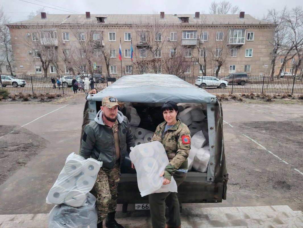 Волонтеры из Тамбовской области продолжают оказывать поддержку жителям Новоайдарского округа Волонтеры из Тамбовской области продолжают оказывать поддержку жителям Новоайдарского округа