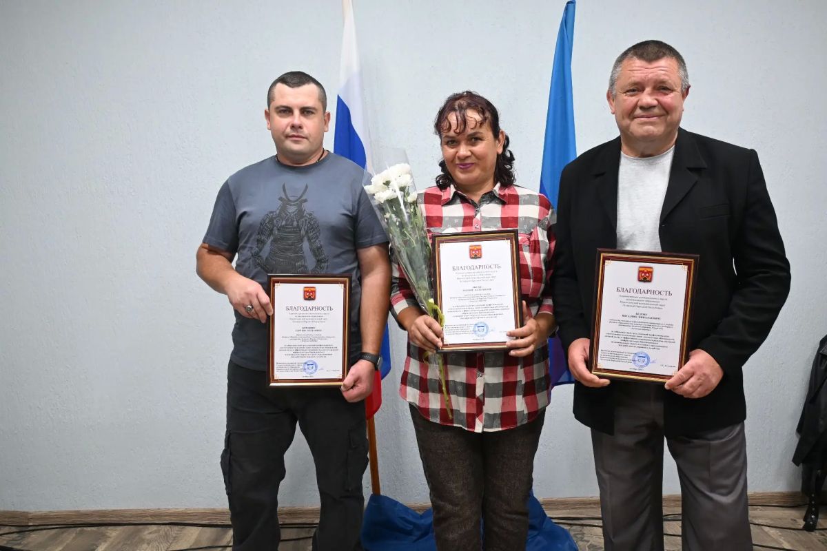 Врип главы Краснодонского муниципального округа Анна Гончарова поздравила с наступающим праздником работников дорожного хозяйства Врип главы Краснодонского муниципального округа Анна Гончарова поздравила с наступающим праздником работников дорожного хозяйства