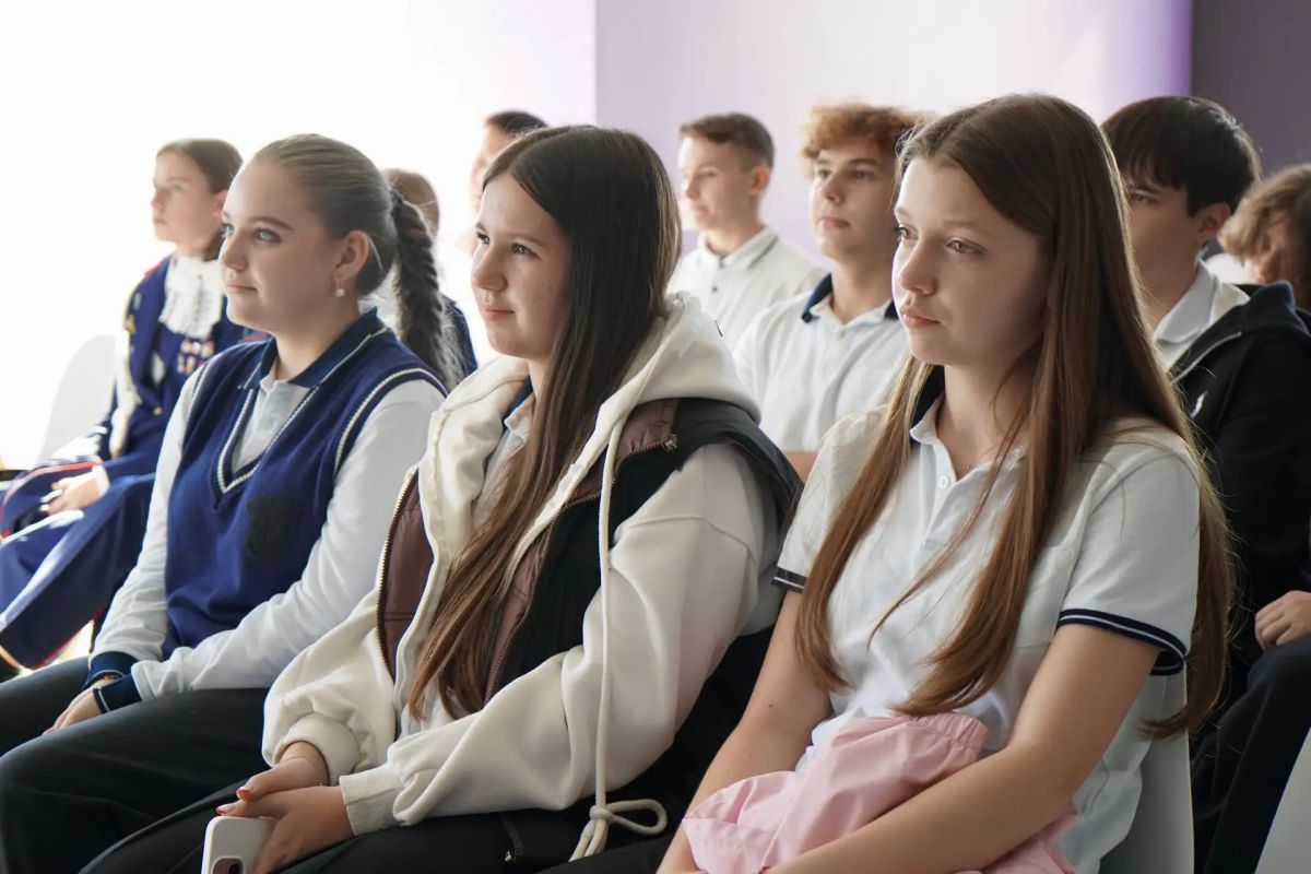Мастер-класс по первой помощи для школьников Луганска Мастер-класс по первой помощи для школьников Луганска