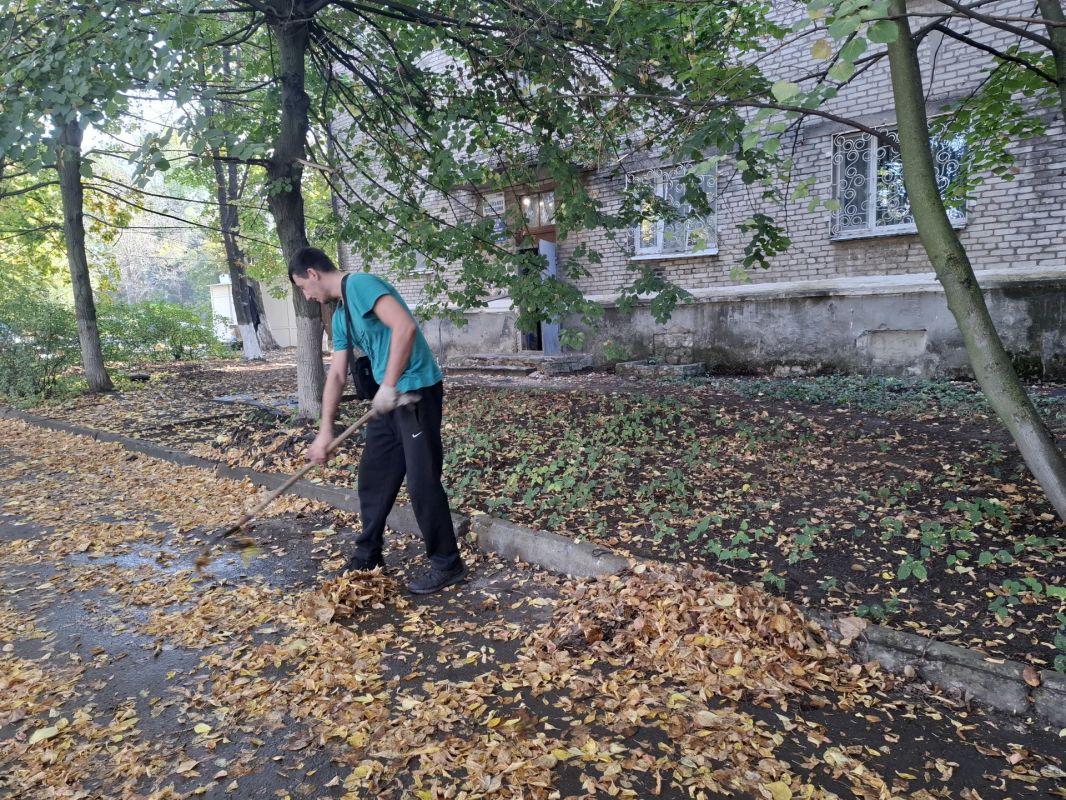 В Суходольске продолжаются работы по благоустройству