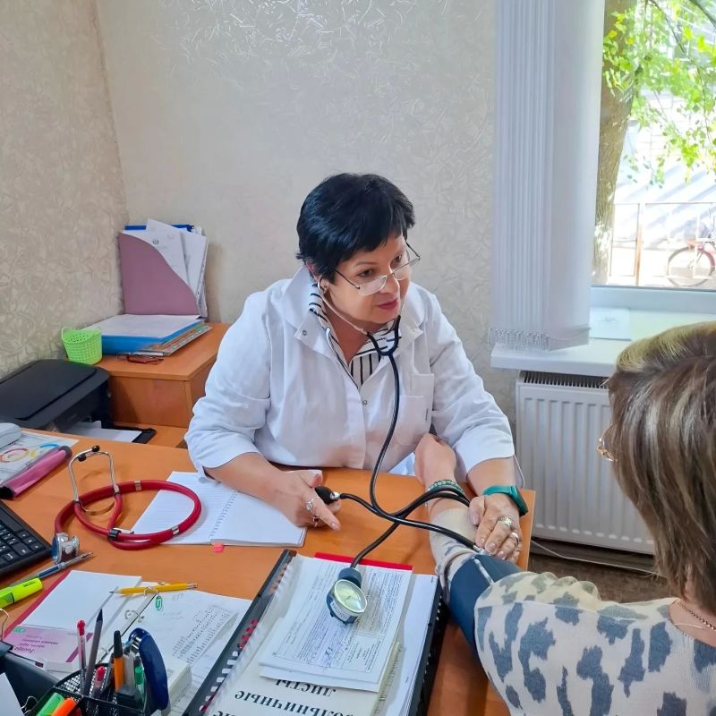 В преддверии Дня участкового терапевта 17.10.2026, рубрика #ДеломЕдины рассказывает о человеке, чей труд является фундаментом первичного звена здравоохранения