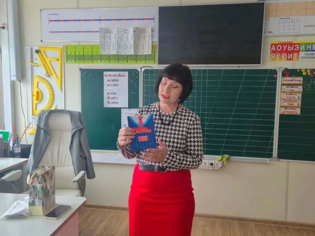 Главные слова для главного мужчины: в ЛУВК прошёл мастер-класс ко Дню отца Главные слова для главного мужчины: в ЛУВК прошёл мастер-класс ко Дню отца