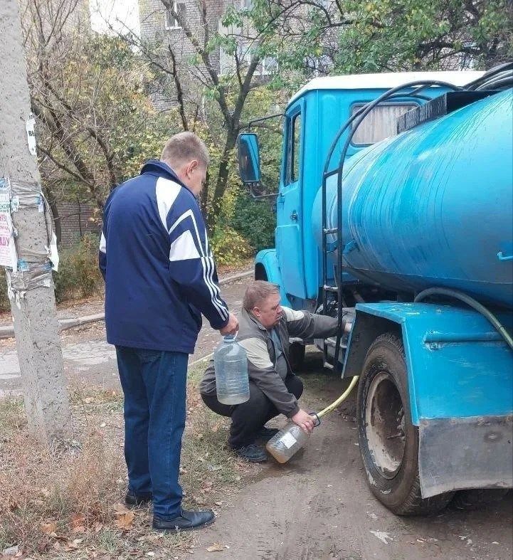 МБУ «Благоустройство» осуществляет подвоз технической воды населению города по микрорайонам МБУ «Благоустройство» осуществляет подвоз технической воды населению города по микрорайонам