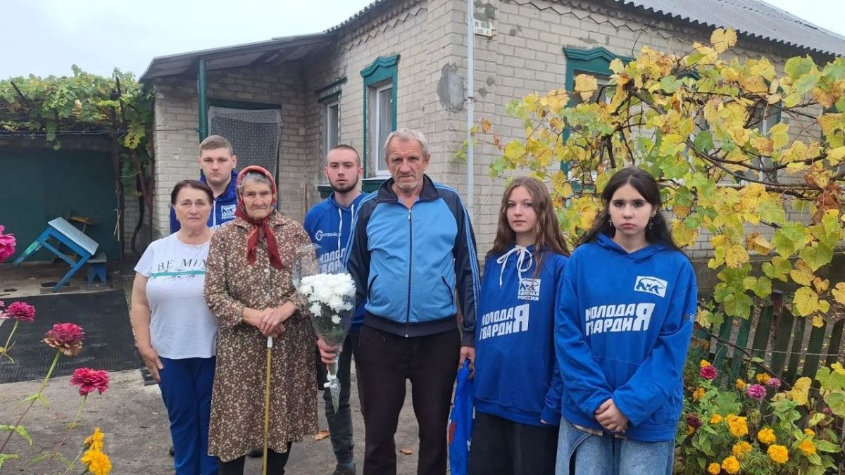 Память о Герое: в Северодонецке навестили отца павшего защитника Донбасса Память о Герое: в Северодонецке навестили отца павшего защитника Донбасса