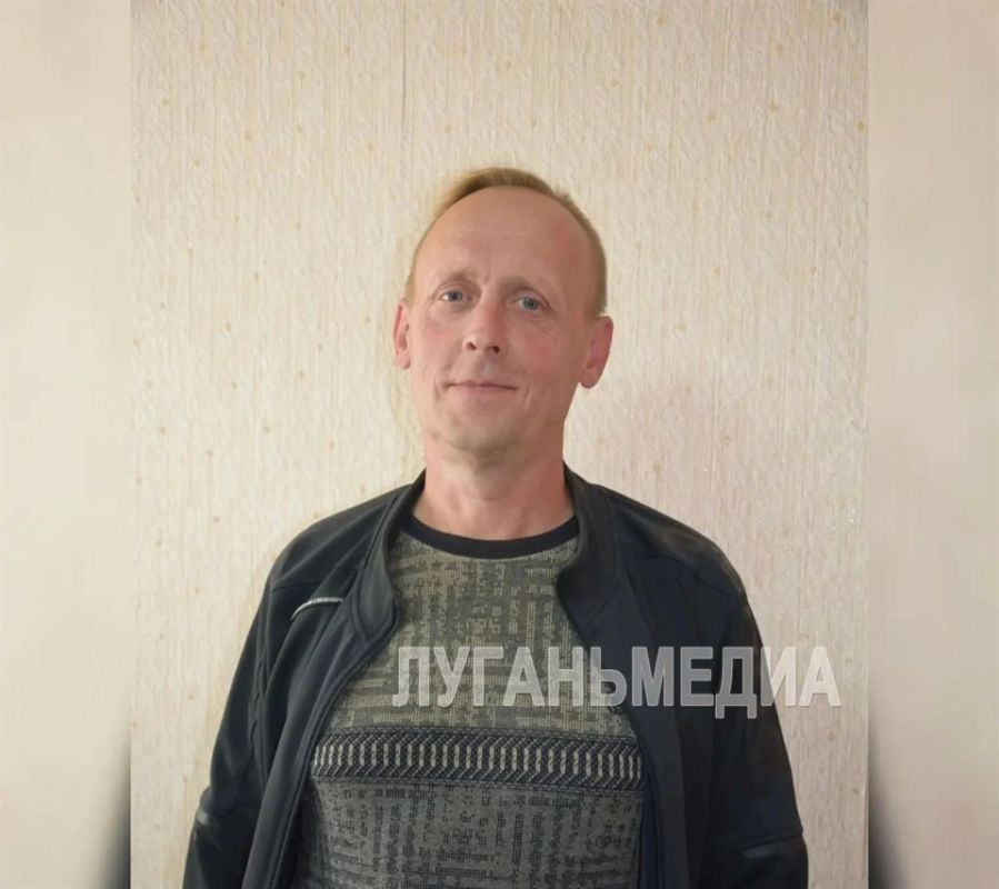 18 октября – День отца. В преддверии этого важного, очень теплого и семейного праздника корреспонденты «ЛУГАНЬМЕДИА» встретились с отцами из разных уголков республики 18 октября – День отца. В преддверии этого важного, очень теплого и семейного праздника корреспонденты «ЛУГАНЬМЕДИА» встретились с отцами из разных уголков республики