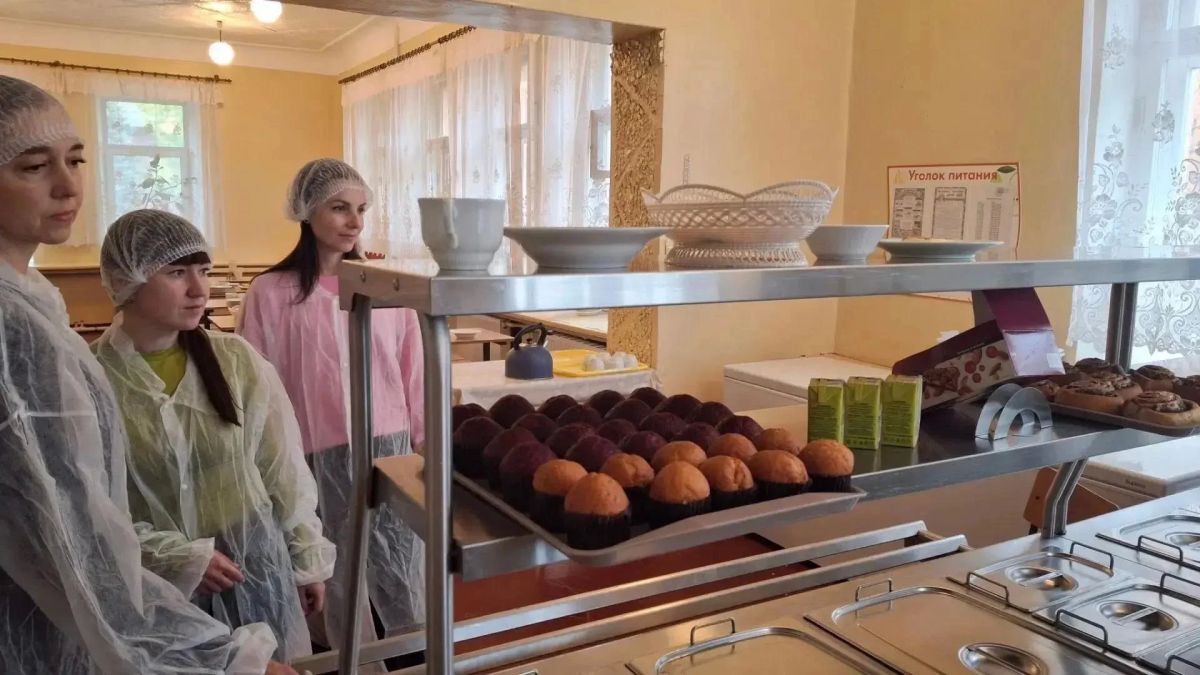 В Лутугинской школе №1 прошёл родительский контроль питания