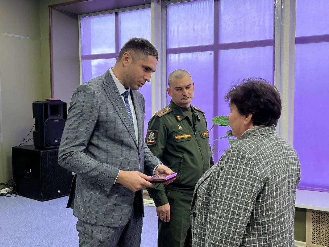 В Марковке передали Ордена Мужества семьям погибших Героев