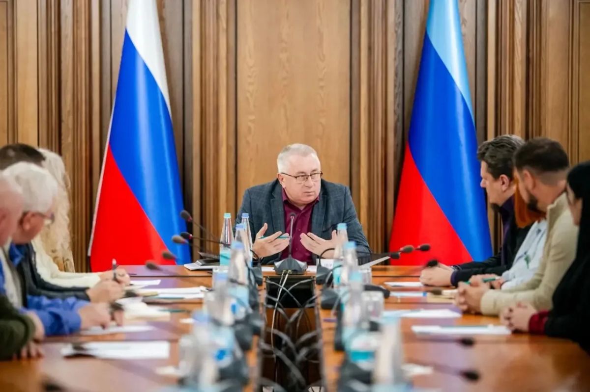 Студент Старобельского факультета вошёл в состав Общественного совета при Администрации Главы ЛНР Студент Старобельского факультета вошёл в состав Общественного совета при Администрации Главы ЛНР
