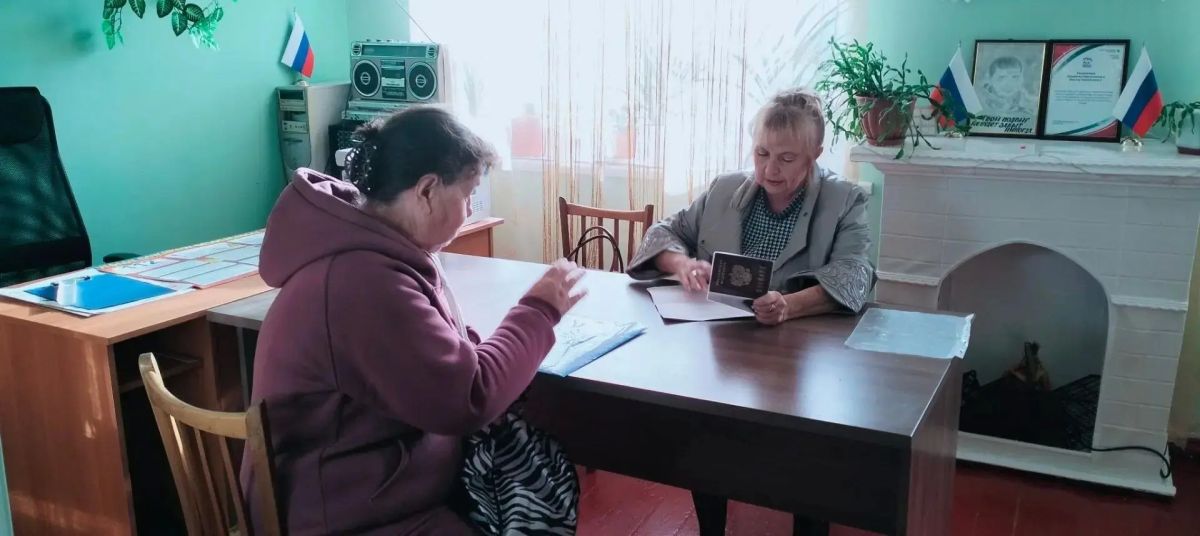 Заместитель Председателя Совета городского округа города Брянка от ВПП «Единая Россия» Светлана Стрижаченко провела прием граждан