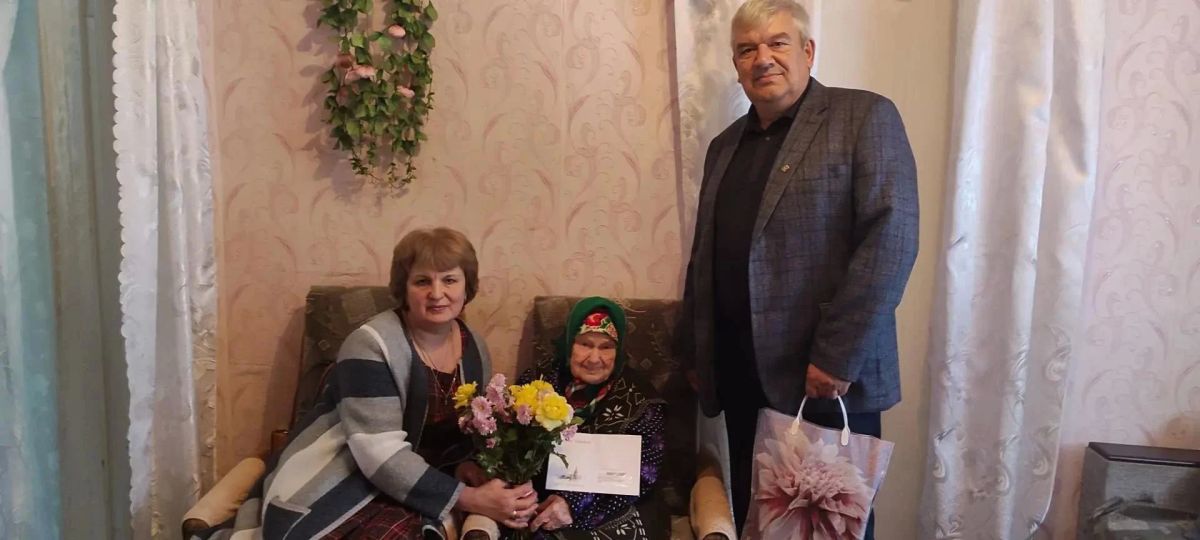 В эти октябрьские дни свой 96-й день рождения отмечает замечательная женщина, долгожительница нашего муниципального округа - Меженская Раиса Захаровна В эти октябрьские дни свой 96-й день рождения отмечает замечательная женщина, долгожительница нашего муниципального округа - Меженская Раиса Захаровна