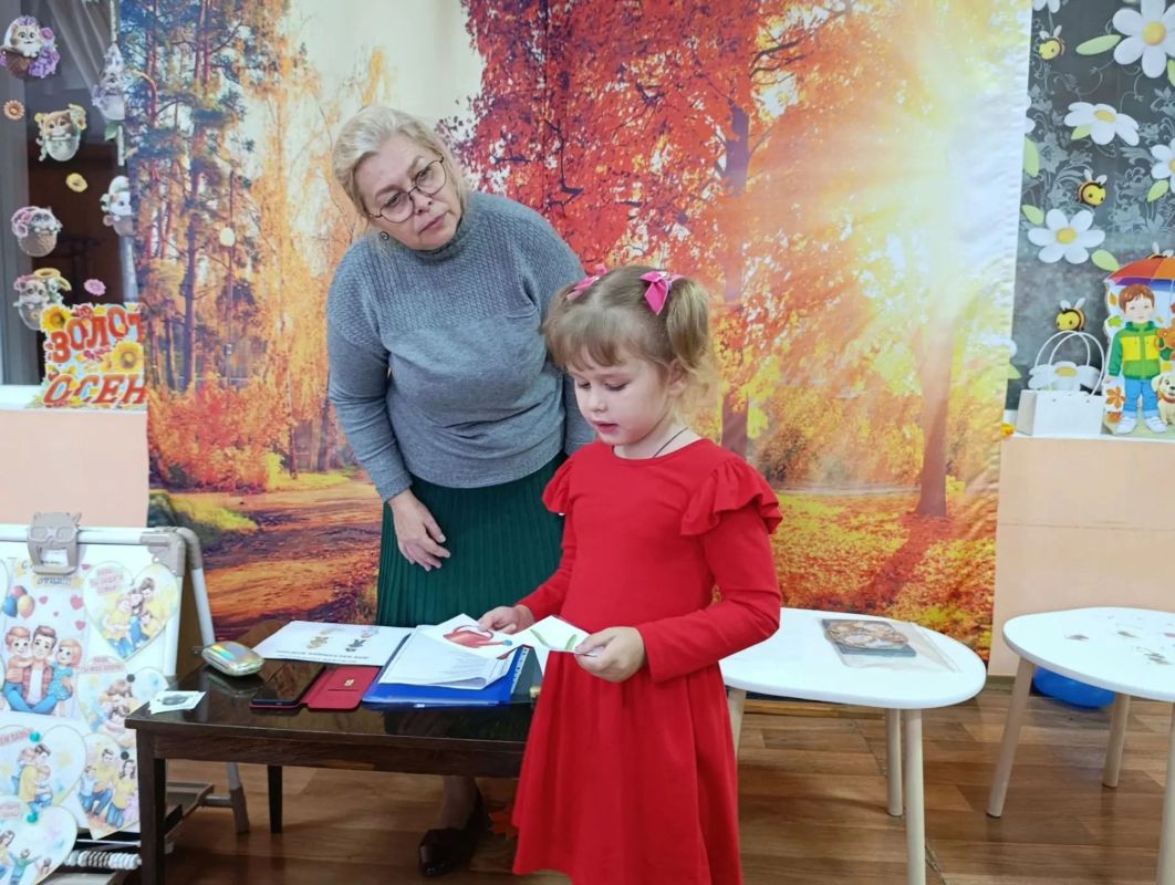 В Чернухинском музее прошла культурно-познавательная программа «Ты для меня — пример во всем» В Чернухинском музее прошла культурно-познавательная программа «Ты для меня — пример во всем»