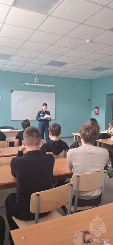 Не паниковать и грамотно действовать в любых чрезвычайных ситуациях! Не паниковать и грамотно действовать в любых чрезвычайных ситуациях!