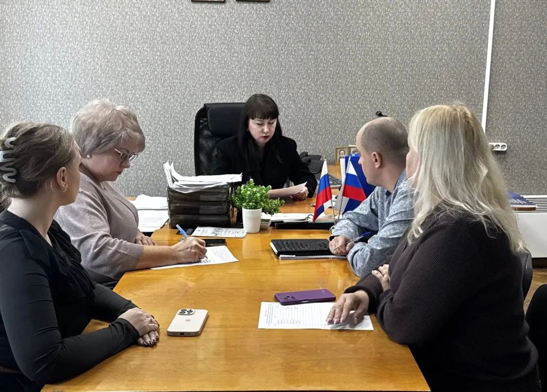 19 октября в Администрации городского округа муниципальное образование городской округ город Красный Луч Луганской Народной Республики состоялось заседание межведомственной комиссии при Администрации городского округа...