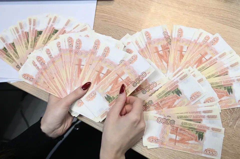В Ровеньках торговец немаркированными сигаретами получил штраф 600 тысяч рублей