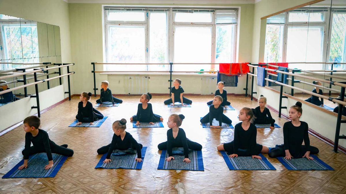 В МБУ ДО «РДШИ» на отделе хореографического искусства преподавателем Головенко Р. В. был проведён открытый урок по предмету «Ритмика» (концертмейстер Ерофеева В. С.) В МБУ ДО «РДШИ» на отделе хореографического искусства преподавателем Головенко Р. В. был проведён открытый урок по предмету «Ритмика» (концертмейстер Ерофеева В. С.)