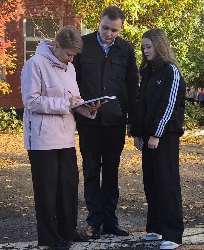 В Лутугинской школе №1 прошла учебная тренировка по эвакуации В Лутугинской школе №1 прошла учебная тренировка по эвакуации