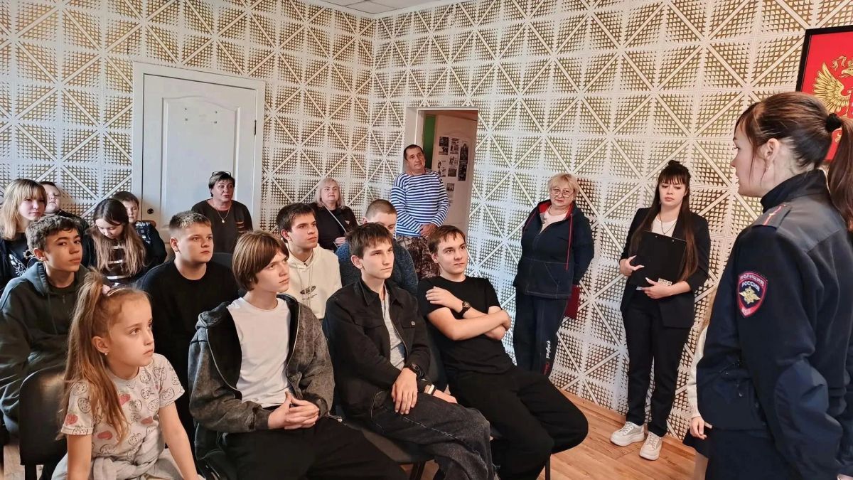 20 октября в «Клубе активного отдыха» пгт Таловое прошел профилактический час для подростков и молодежи 20 октября в «Клубе активного отдыха» пгт Таловое прошел профилактический час для подростков и молодежи