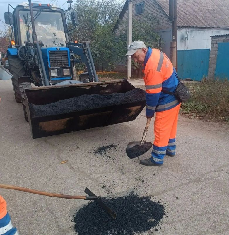 Коммунальными службами проведены работы на территории города Коммунальными службами проведены работы на территории города