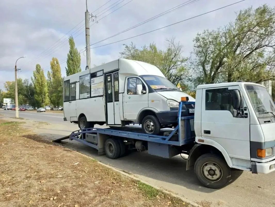 В Луганске сняли с маршрутов неисправные автобусы