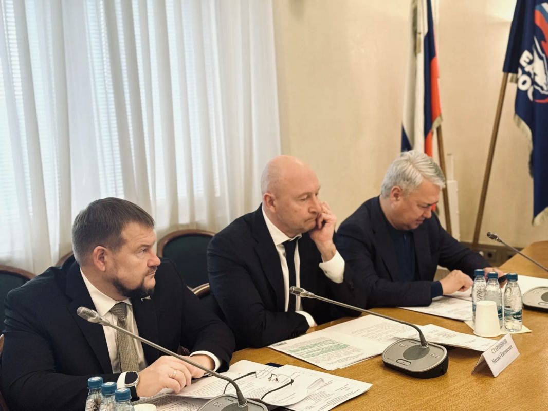 Сегодня на заседании Комитета рекомендовали с коллегами Государственной Думе принять в первом чтении четыре законопроекта Сегодня на заседании Комитета рекомендовали с коллегами Государственной Думе принять в первом чтении четыре законопроекта