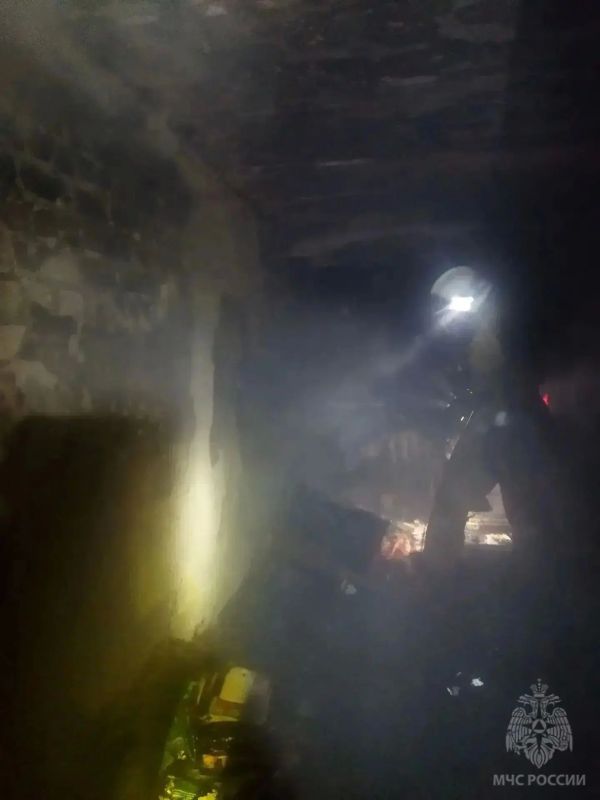 Трое человек пострадали при пожаре в Алчевске Трое человек пострадали при пожаре в Алчевске