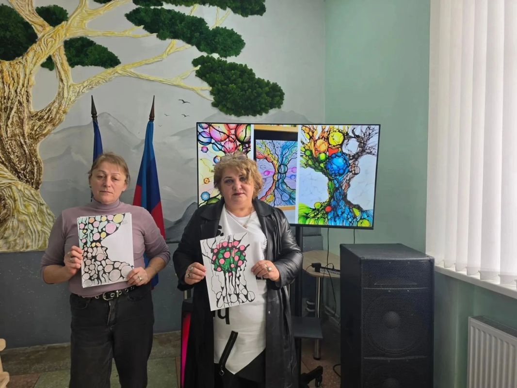 В городе Молодогвардейске теперь есть свое особенное место силы — здесь начал работу клуб женщин из семей участников специальной военной операции В городе Молодогвардейске теперь есть свое особенное место силы — здесь начал работу клуб женщин из семей участников специальной военной операции
