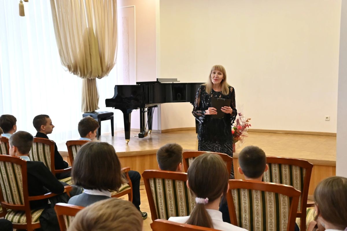 «Рыцарь слова, поклонник музыки»: луганские школьники открыли для себя наследие Владимира Даля «Рыцарь слова, поклонник музыки»: луганские школьники открыли для себя наследие Владимира Даля