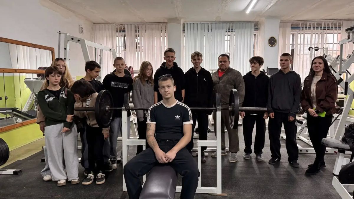 Спорт - территория здоровья: для несовершеннолетних организовано вводное занятие по силовому фитнесу
