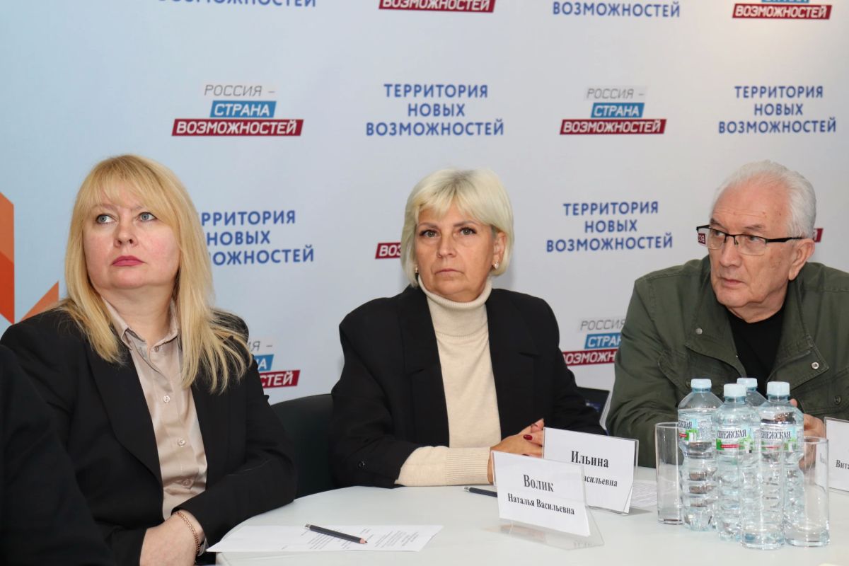 Что делать с вейпами?. Этот вопрос был поставлен, что называется «ребром» на прошедшем в столице Республики комитета Народного Совета Луганской Народной Республики по экономической политике, промышленности... Что делать с вейпами?. Этот вопрос был поставлен, что называется «ребром» на прошедшем в столице Республики комитета Народного Совета Луганской Народной Республики по экономической политике, промышленности...