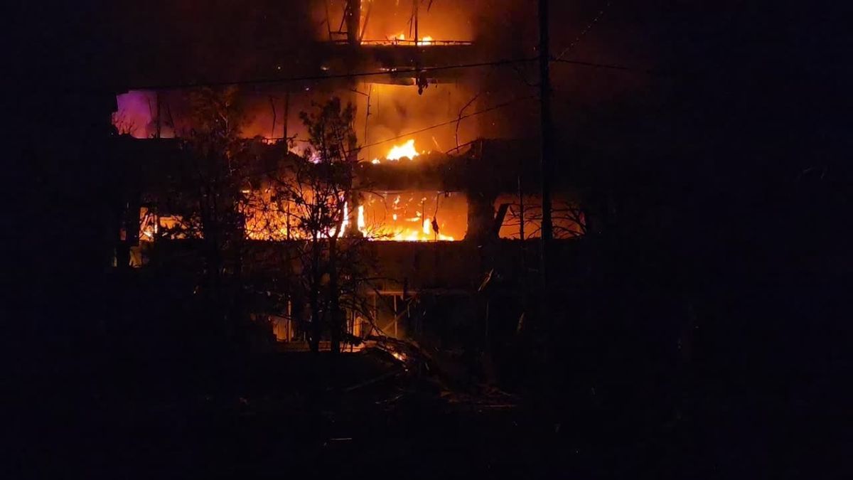 Массированный ночной удар ВСУ по Луганску: под завалами могут находиться люди