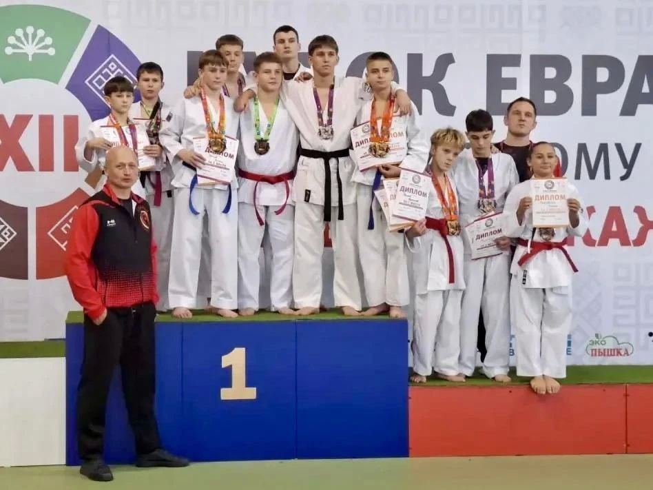 Каратисты из ЛНР привезли медали с Кубка Евразии