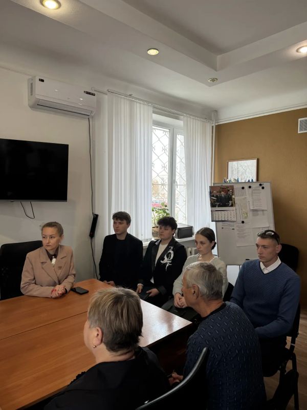 Состоялось совместное заседание Молодёжной палаты и депутатов Совета городского округа город Состоялось совместное заседание Молодёжной палаты и депутатов Совета городского округа город