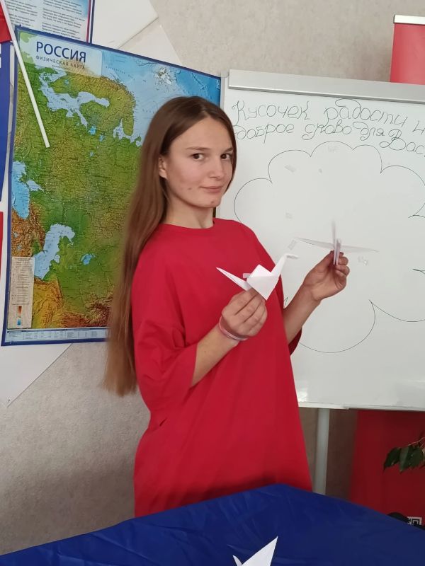 Активисты Лутугинского колледжа приняли активное участие в акции «Дни белых журавлей» Активисты Лутугинского колледжа приняли активное участие в акции «Дни белых журавлей»