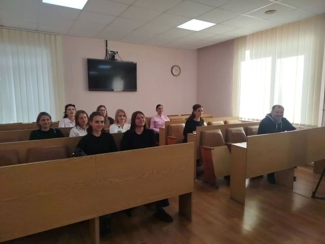 В Ровеньках прошло заседание Молодёжного совета