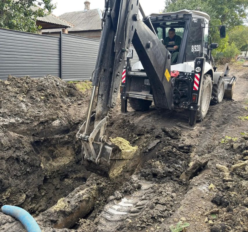 В Луганске водоканал устранил более 2700 утечек на городских сетях водоснабжения с начала года В Луганске водоканал устранил более 2700 утечек на городских сетях водоснабжения с начала года