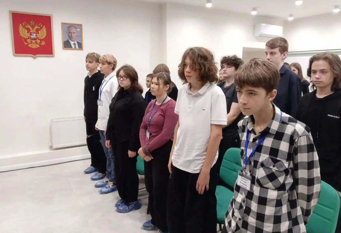 В «Библиопортале» прошёл урок-реквием «Белые журавли: память, что не улетает» В «Библиопортале» прошёл урок-реквием «Белые журавли: память, что не улетает»