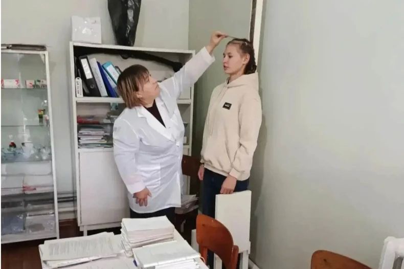 Специалист Карпово-Крепенского ФАПа провел профориентационную встречу с учащимися местной школы Специалист Карпово-Крепенского ФАПа провел профориентационную встречу с учащимися местной школы