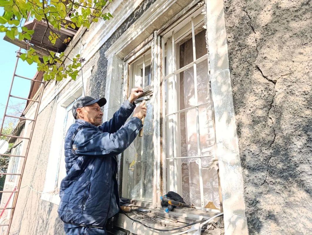 Аварийная бригада Омской области продолжает оказывать помощь нашему городу Аварийная бригада Омской области продолжает оказывать помощь нашему городу
